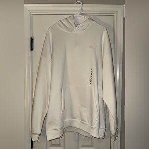 Puma Men's White Hoodie Sweater and Pants set. Purchased separately.